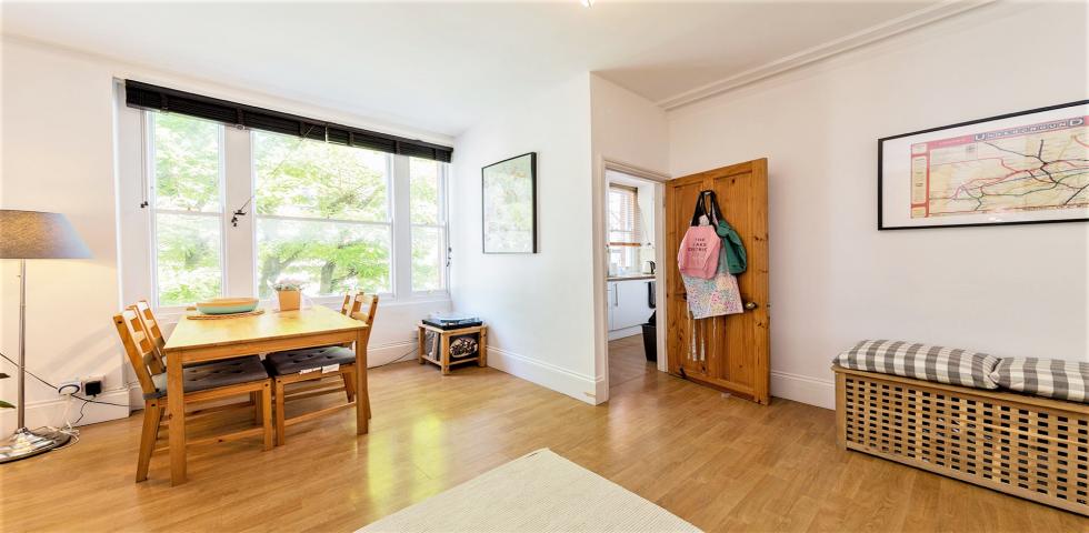 			1 Bedroom, 1 bath, 1 reception Flat			 Hemstal Road, WEST HAMPSTEAD